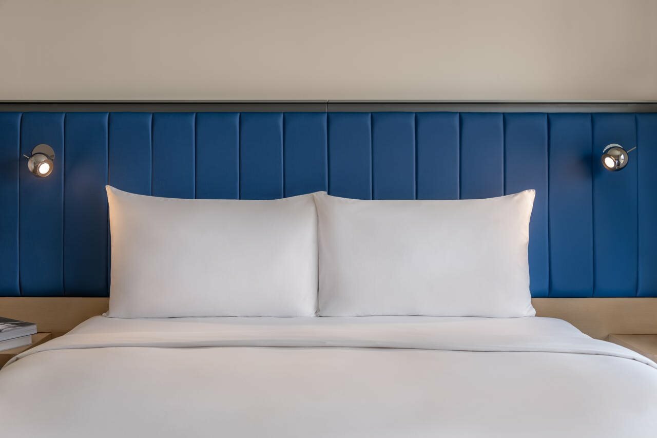 Фото Yas Plaza Bay