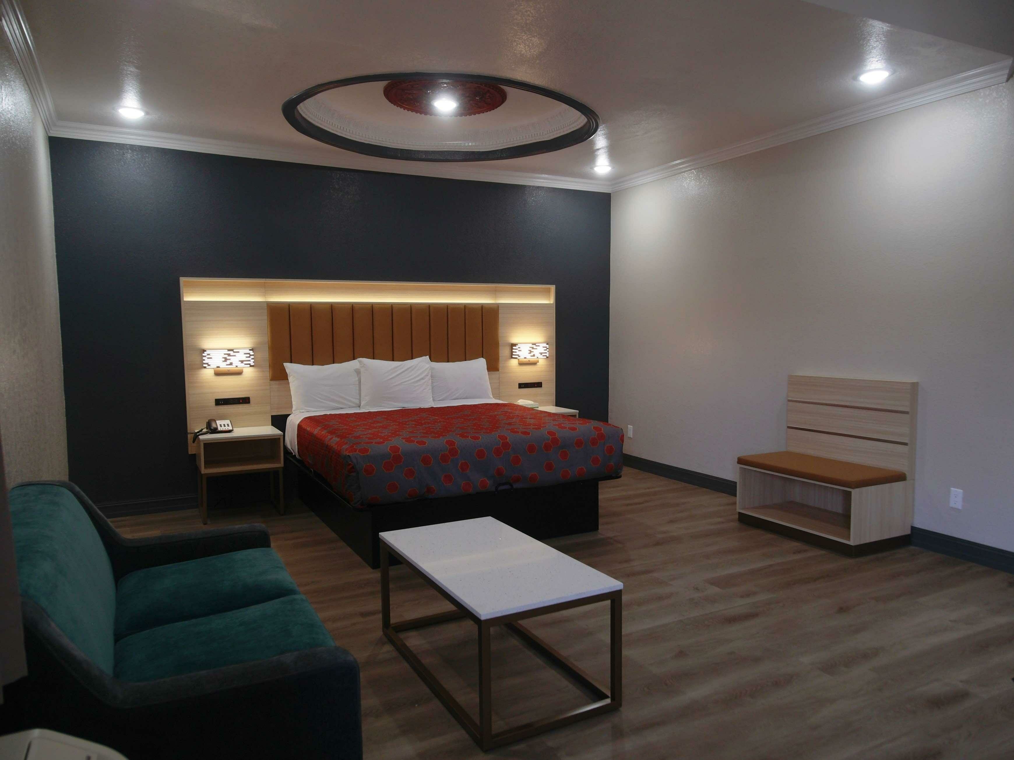 Фото Americas Best Value Inn Rialto