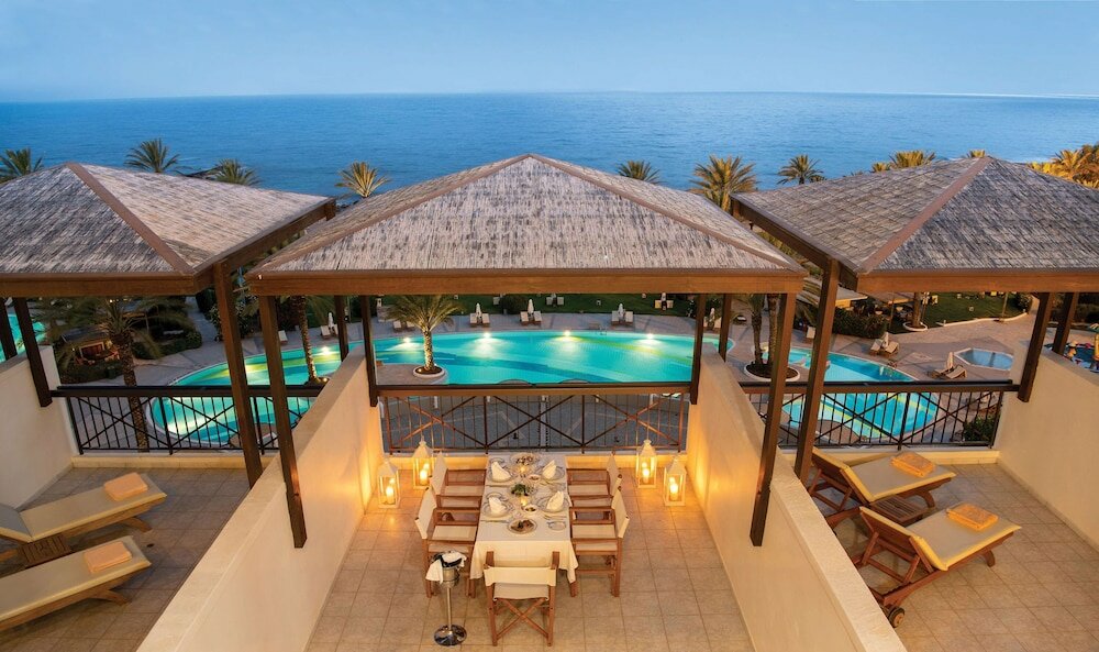 Фото Constantinou Bros Athena Beach Hotel