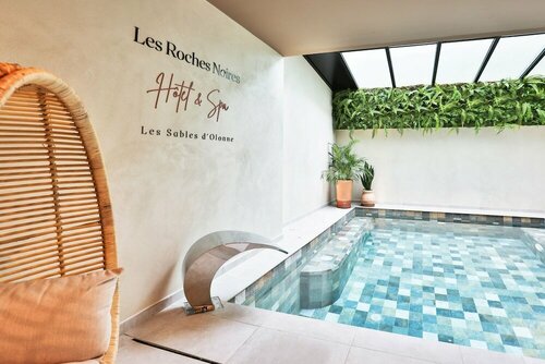 Внешний вид отеля Les Roches Noires в Ле-Сабль-д’Олоне, фото 4