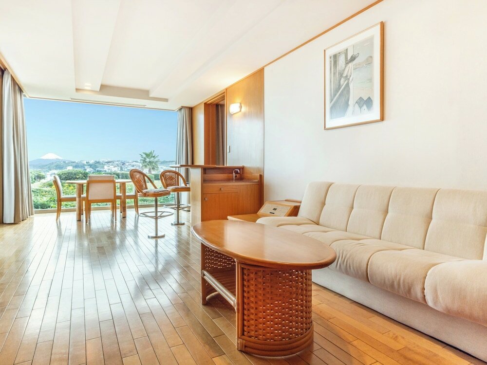 Фото Kamakura Prince Hotel