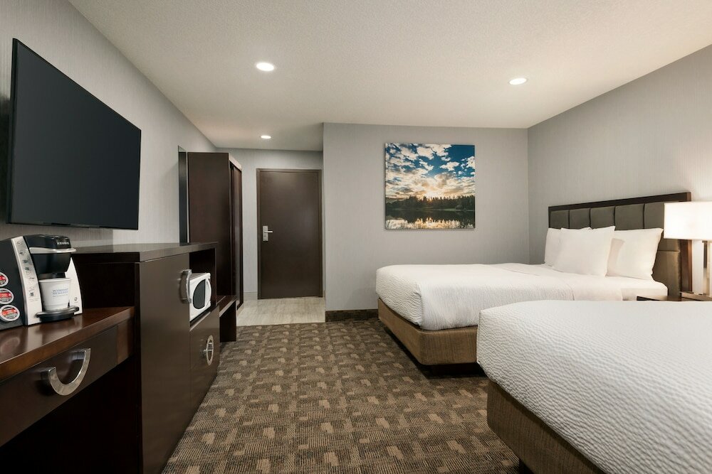 Фото Days Inn by Wyndham Wainwright