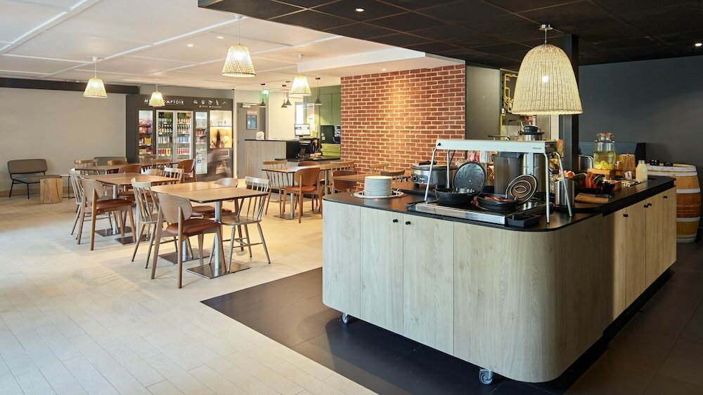 Фото Campanile Cergy Pontoise