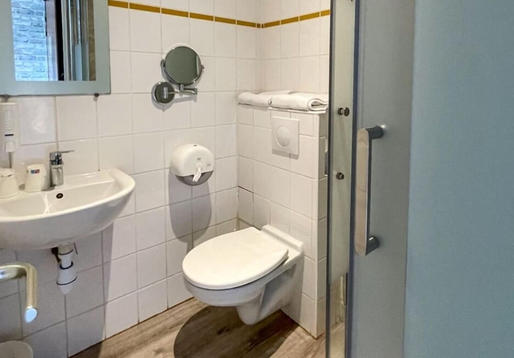 Фото Hôtel Au Spatial