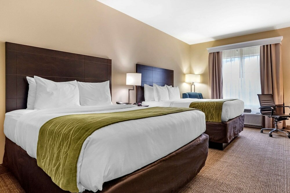 Фото Comfort Inn & Suites Scott-West Lafayette