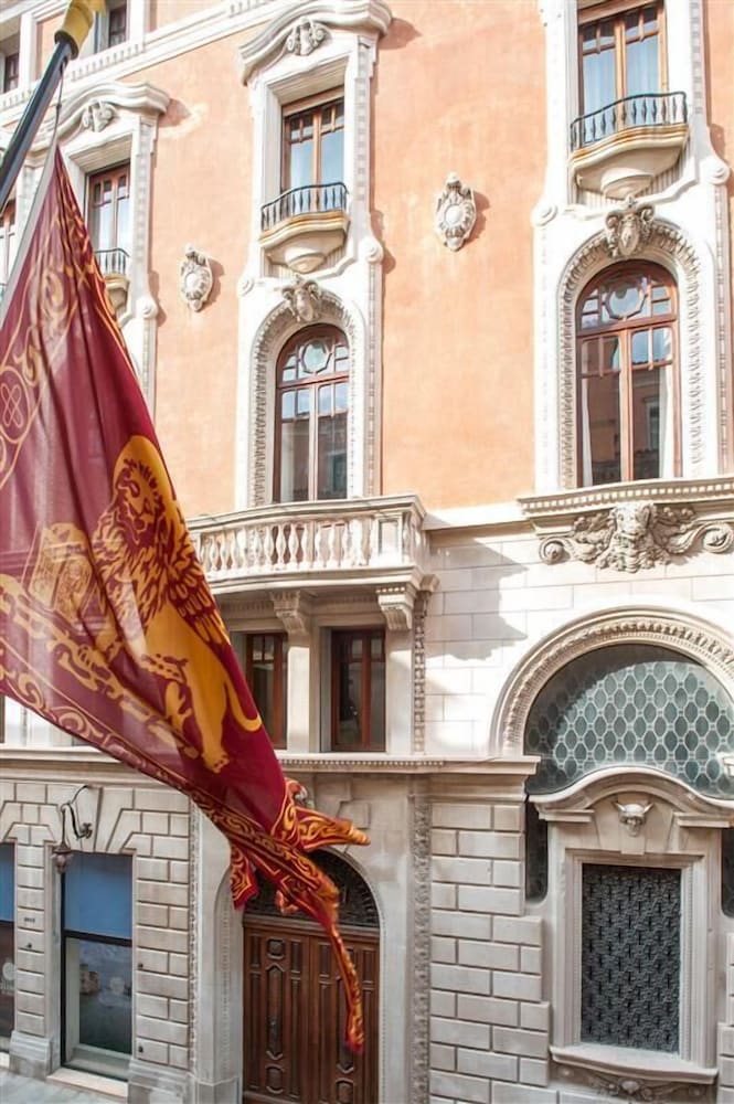 Фото Nolinski Venezia Evok Collection