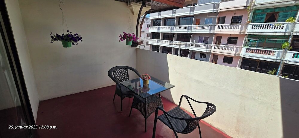 Фото Nirvana Boutique Suites 