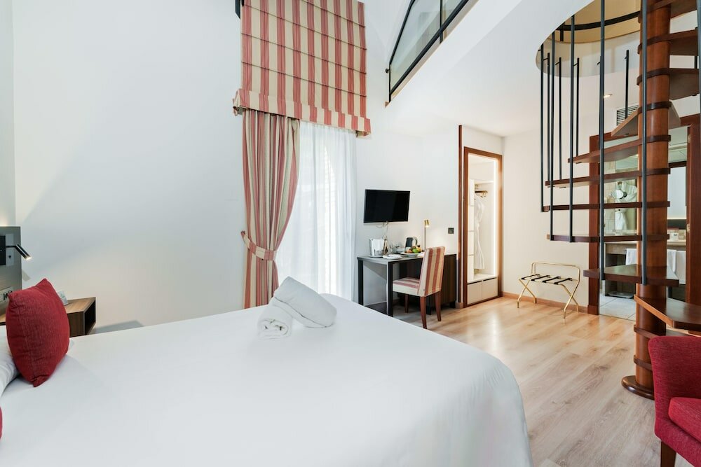 Фото Hotel SPA Termes Carlemany