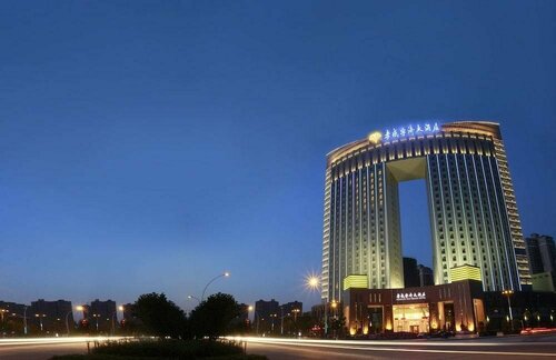 Гостиница Xiaogan Yuji Grand Hotel в Сяогани