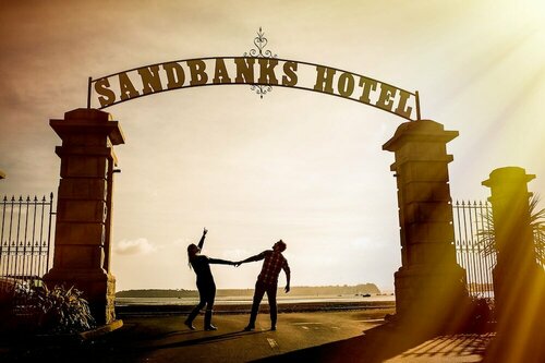Гостиница Sandbanks Hotel в Пуле