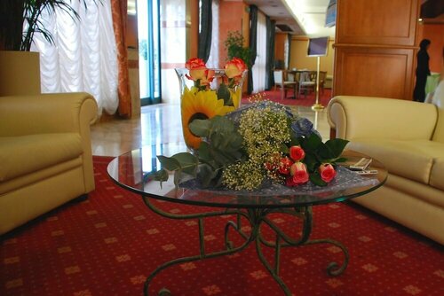 Гостиница Hotel Palace 2000 в Помеции