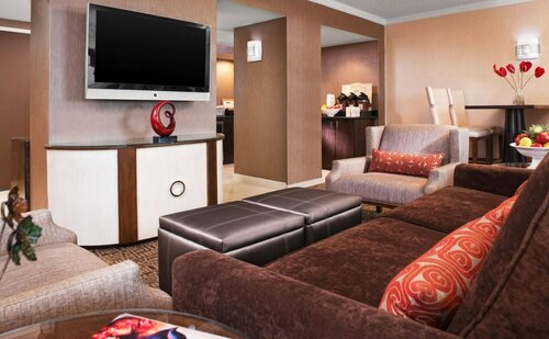 Гостиница Sheraton Detroit Metro Airport в Кантоне