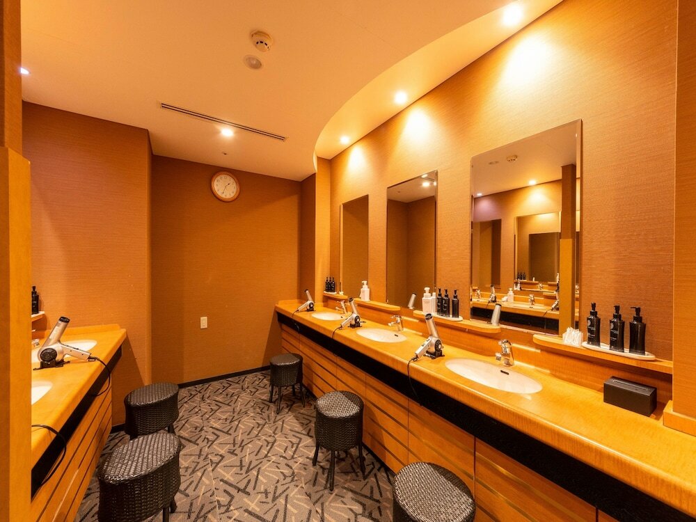 Фото Apa Hotel Kanazawa Ekimae