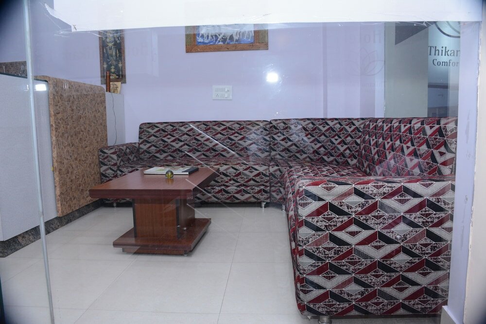 Фото Hotel Thikana Palace
