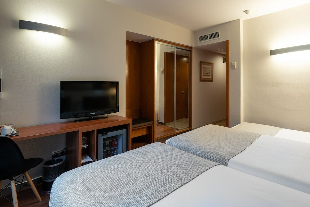 Фото Catalonia Gracia Hotel