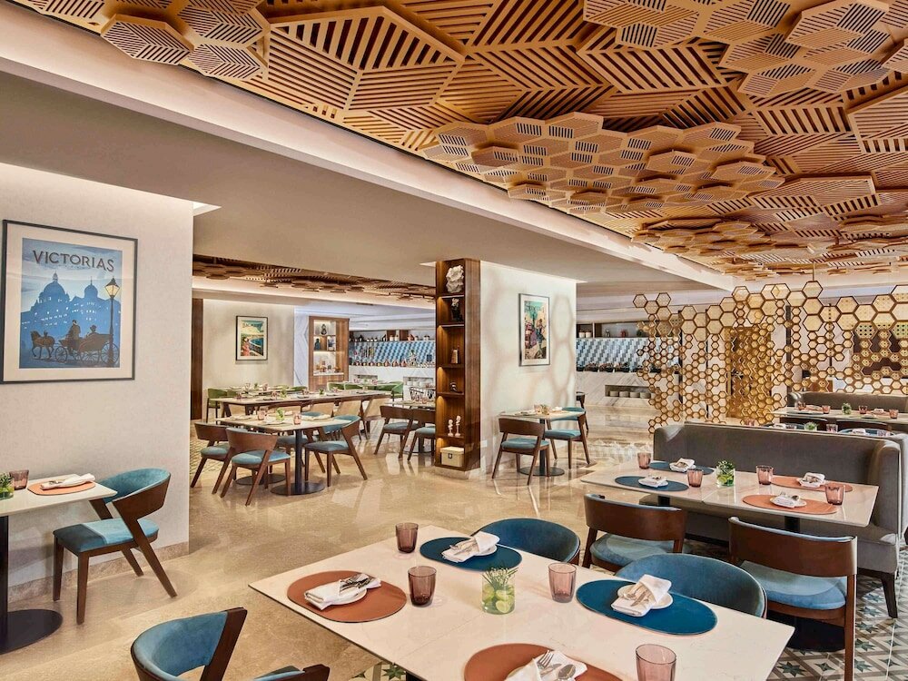 Фото Novotel Mumbai International Airport