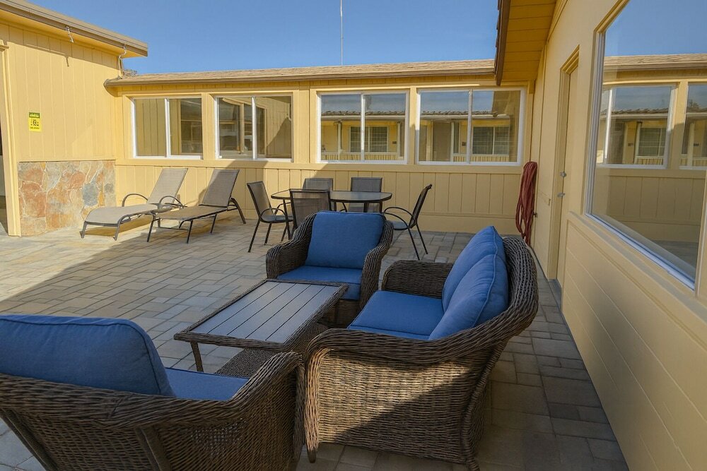 Фото El Castell Motel