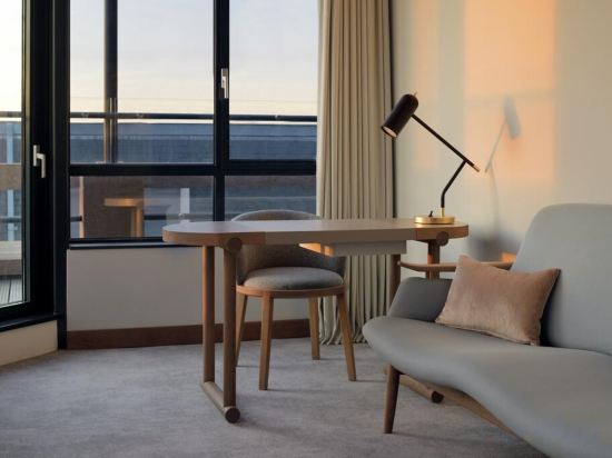 Фото Movenpick Hotel The Hague