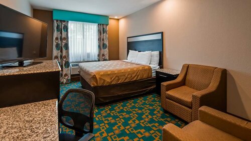 Гостиница SureStay Hotel by Best Western Brownsville в Браунсвилле