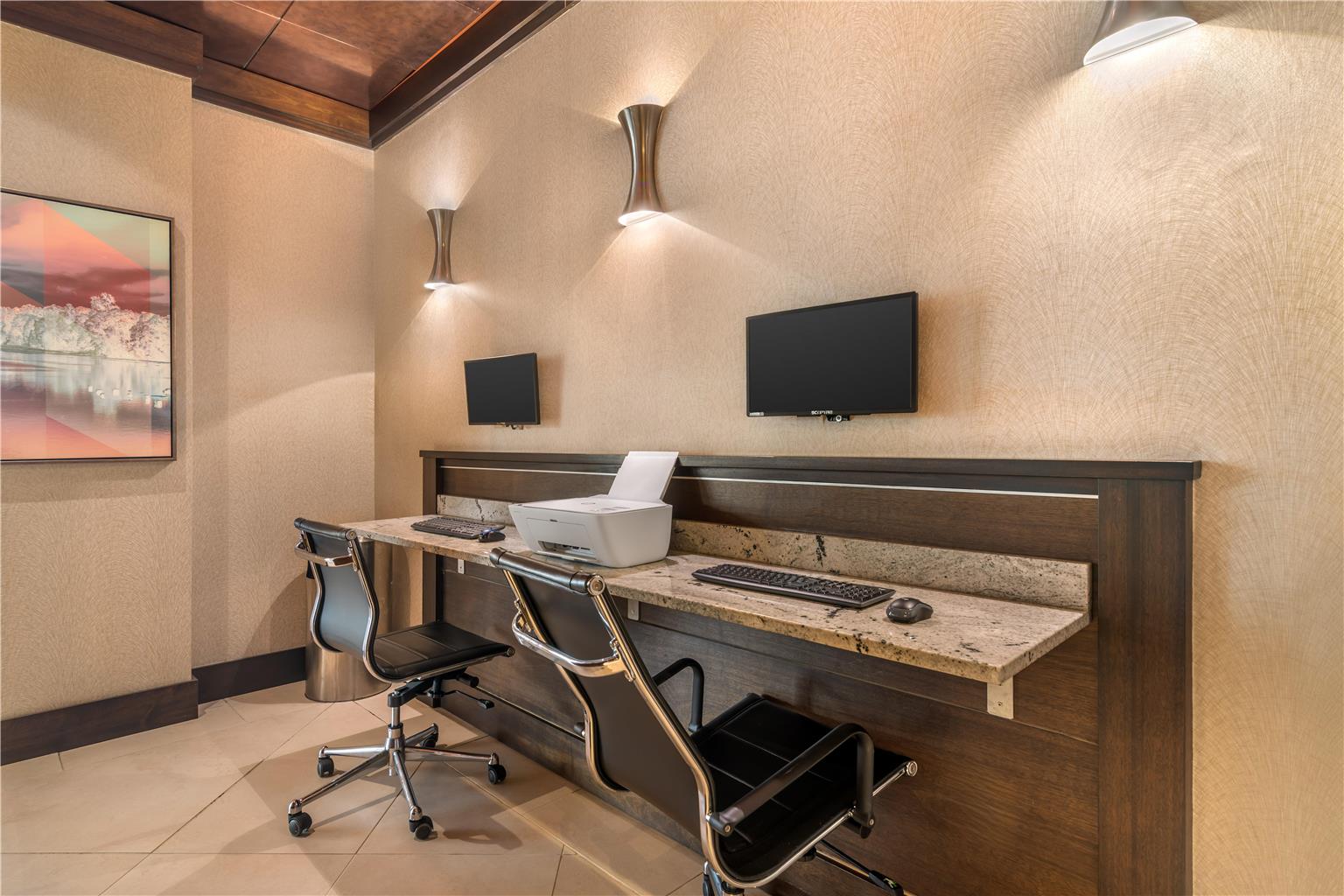 Фото Best Western Plus Waltham Boston