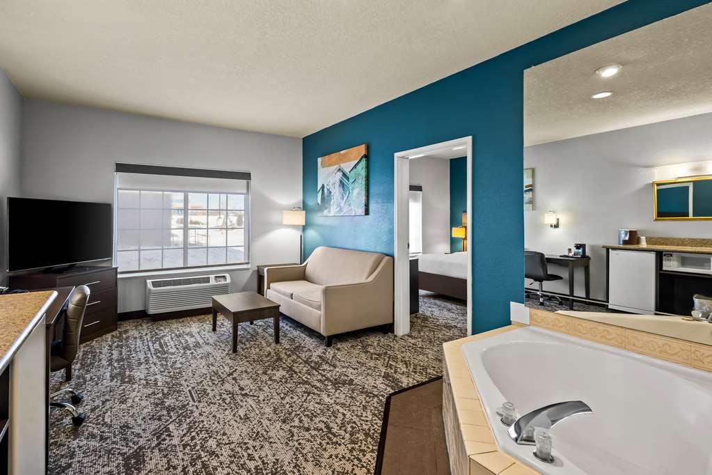 Фото Best Western Plus Fort Wayne Inn & Suites North