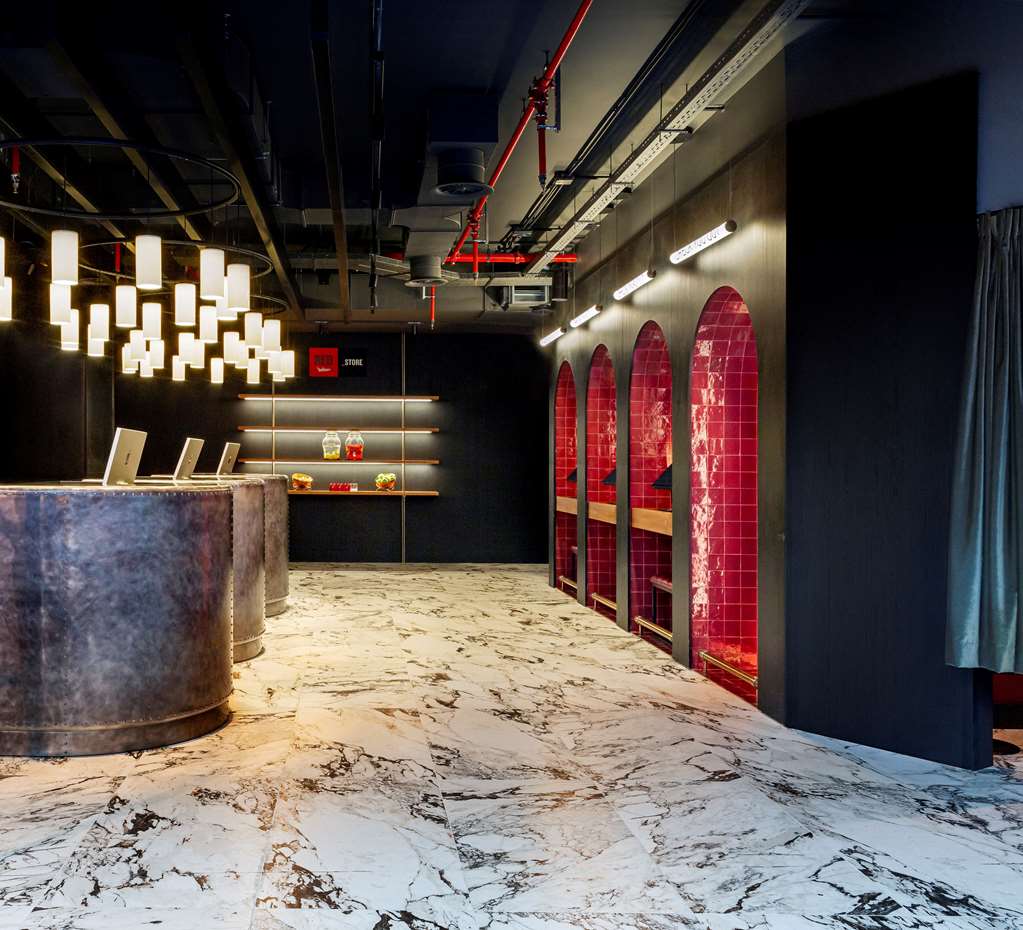 Фото Radisson Red Madrid