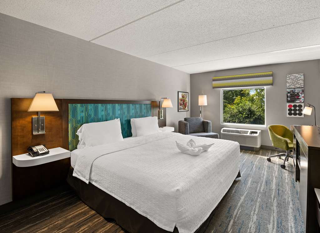 Фото Hampton Inn & Suites Poughkeepsie