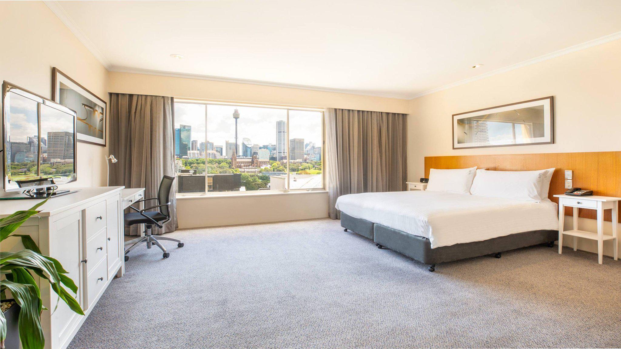 Фото Holiday Inn Sydney Potts Point