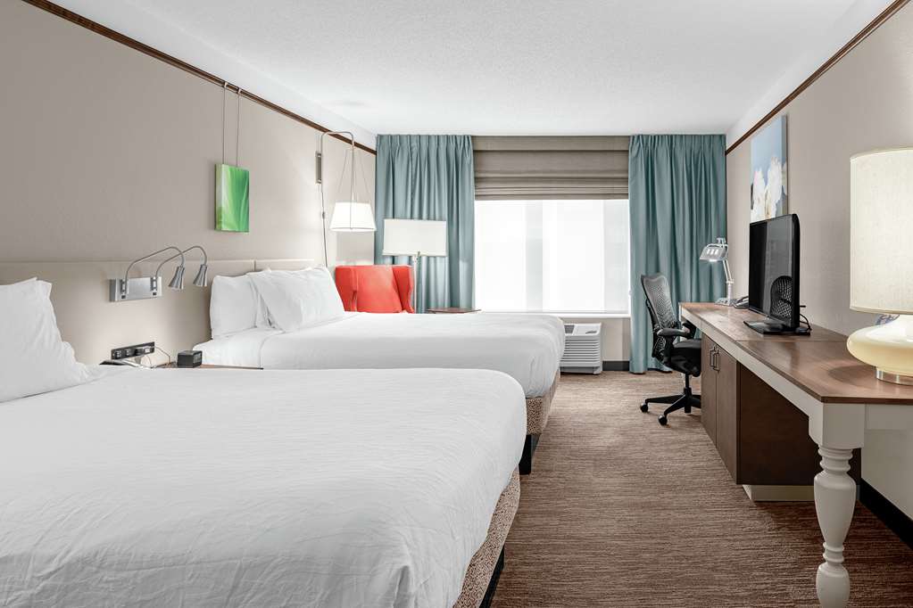 Фото Hilton Garden Inn Wilmington Mayfaire Town Center
