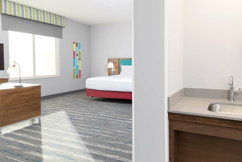 Фото Hampton Inn & Suites Santa Rosa Sonoma Wine Country