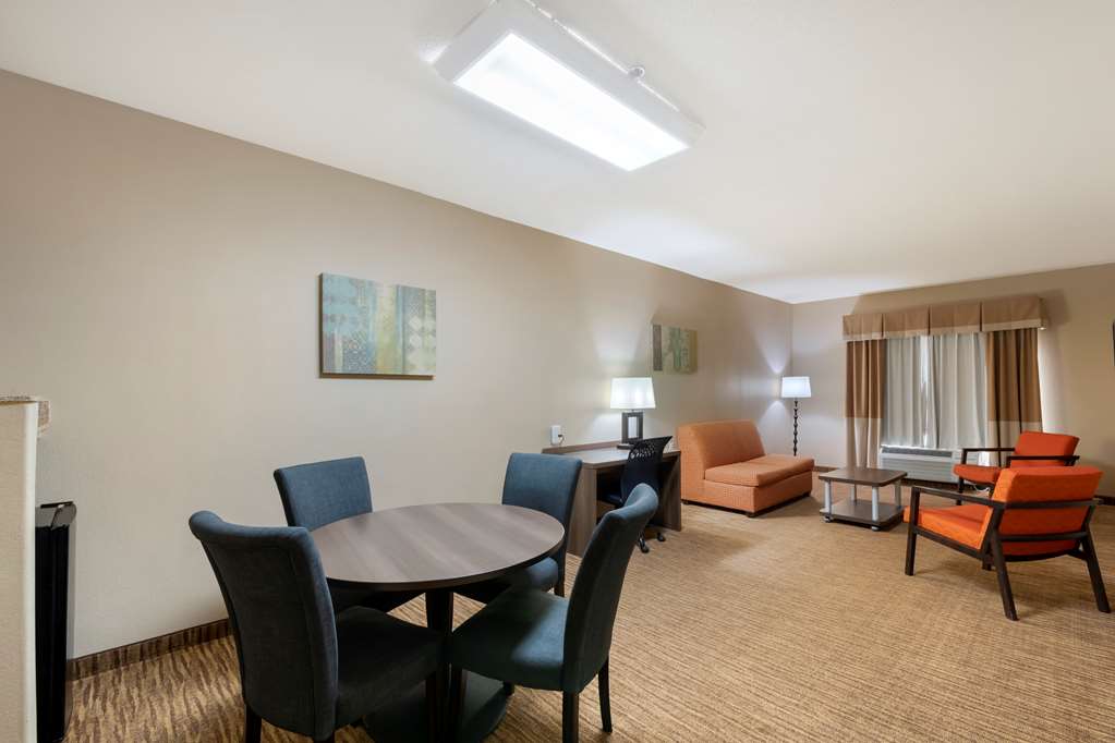 Фото Best Western Plus Dfw Airport Suites