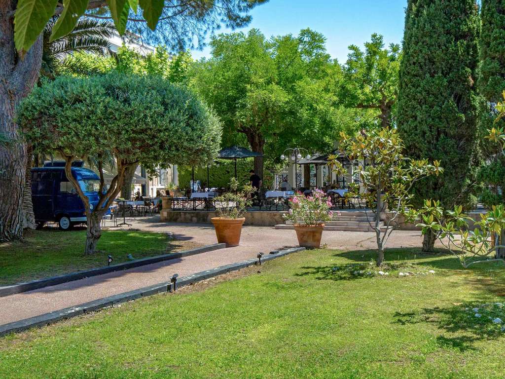 Фото Mercure Marseille Centre Bompard La Corniche