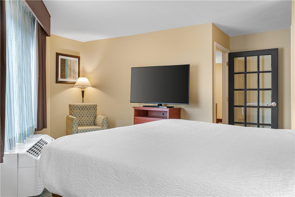 Фото Best Western Plus Traverse City