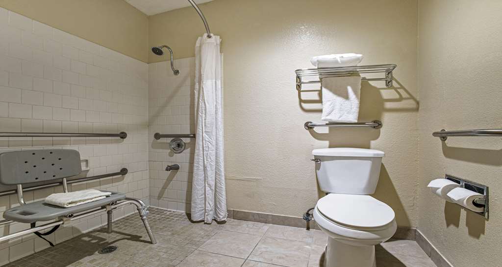 Фото SureStay Plus Hotel by Best Western Sacramento North