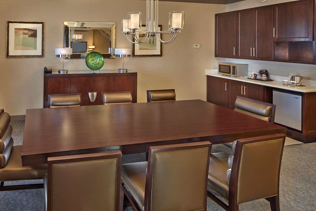 Фото DoubleTree by Hilton Little Rock
