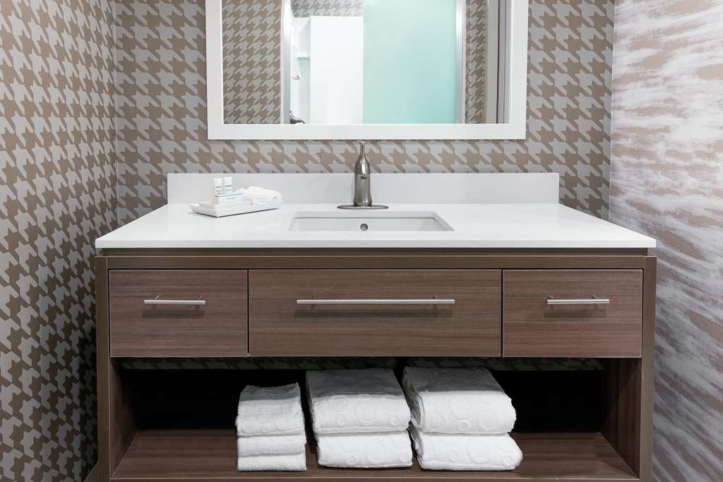 Фото Home2 Suites by Hilton Orlando Near Ucf