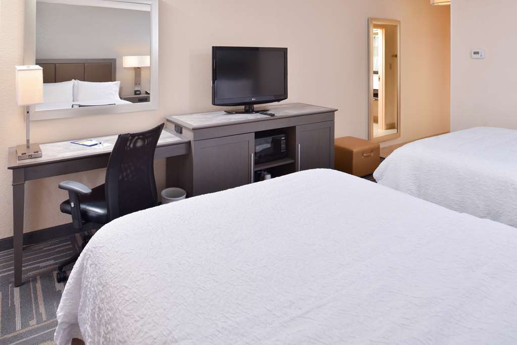 Фото Hampton Inn closest to Universal Orlando