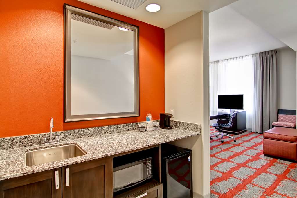 Фото Hampton Inn & Suites Cincinnati-Downtown