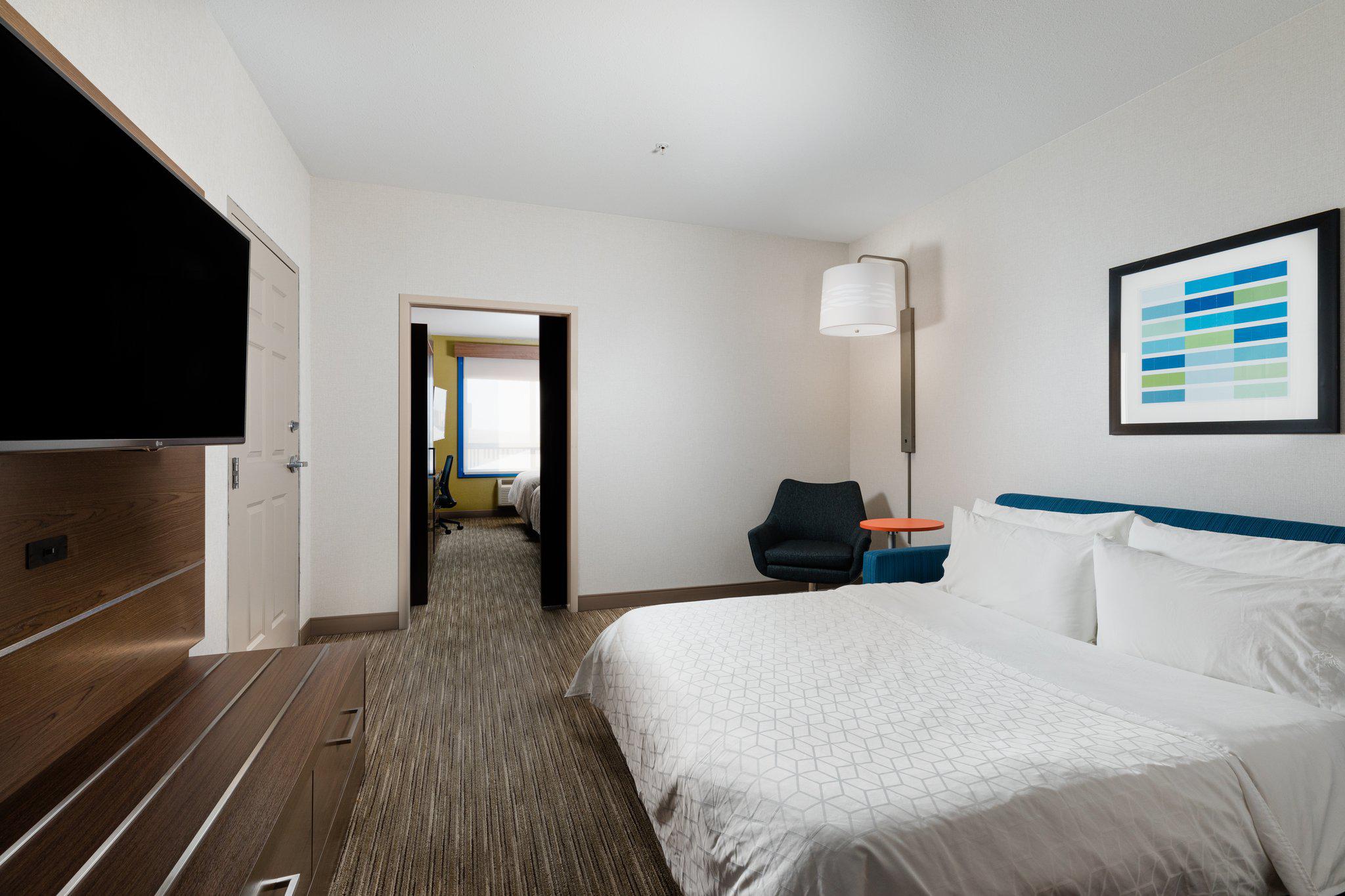 Фото Holiday Inn Express Grande Prairie by IHG