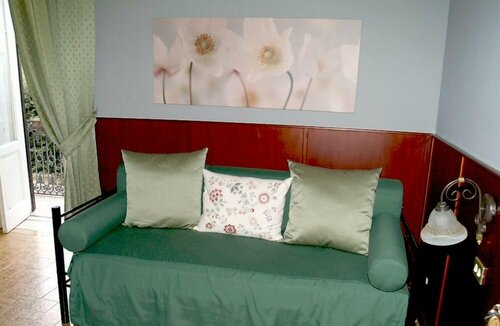 Гостиница Domus Angela B&b в Трани