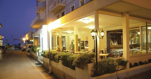Гостиница Hotel 3 stelle Igea Marina - Hotel Graziella в Беллария – Иджеа-Марине