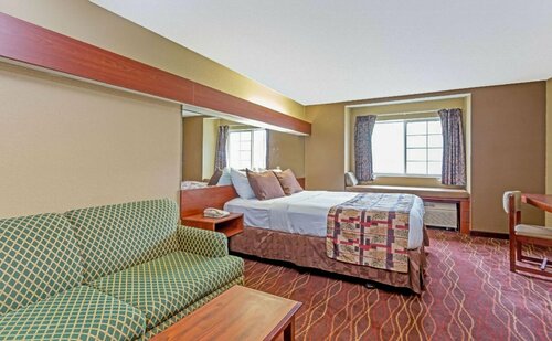 Гостиница Microtel Inn & Suites by Wyndham Norcross в Такере