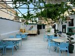 Ados Hotel