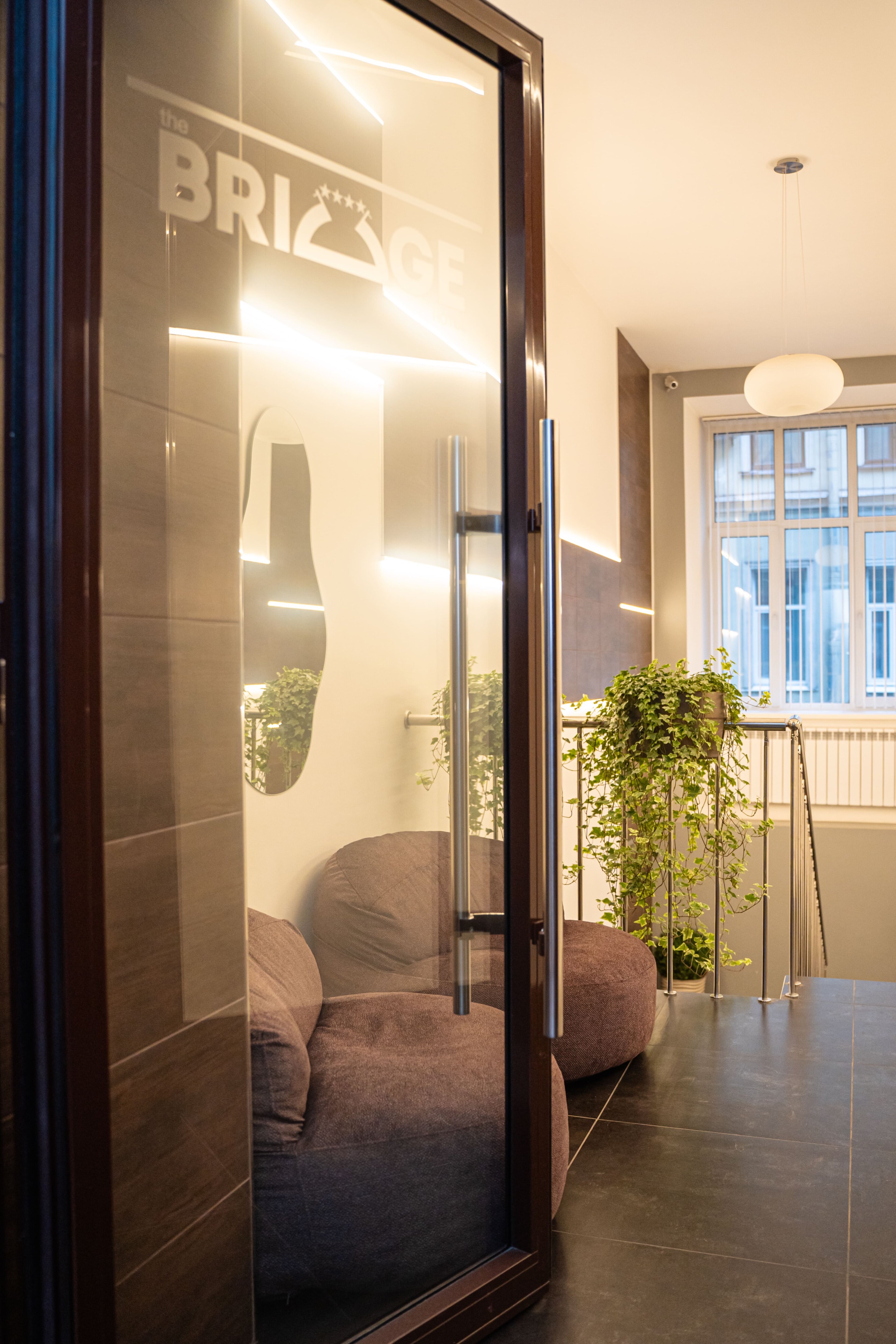 Фото Отель Бридж