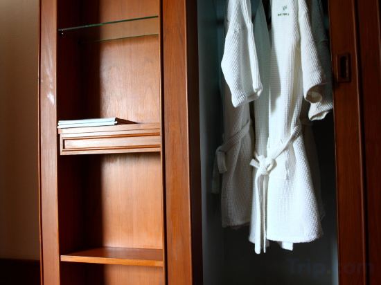 Фото Wattana Park Hotel