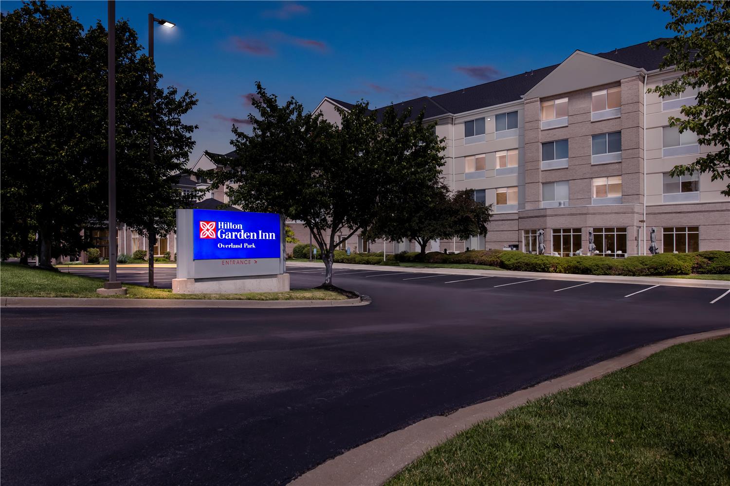 Фото Hilton Garden Inn Overland Park