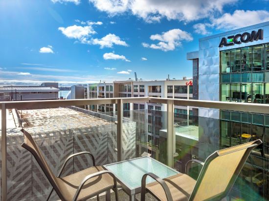 Фото Oaks Auckland Hotel