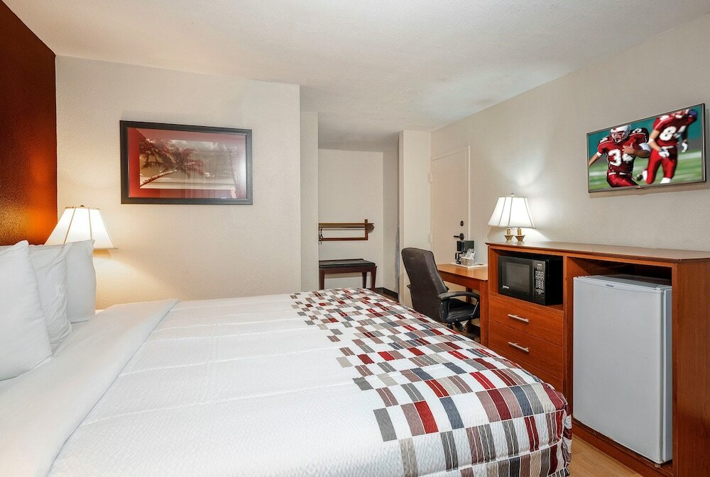 Фото Red Roof Inn Gulfport - Biloxi Airport