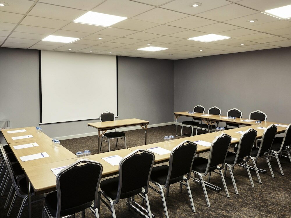 Фото Novotel Wolverhampton