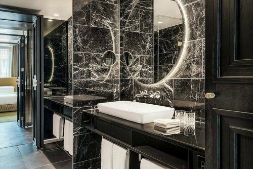 Гостиница Roomers Munich, Autograph Collection в Мюнхене
